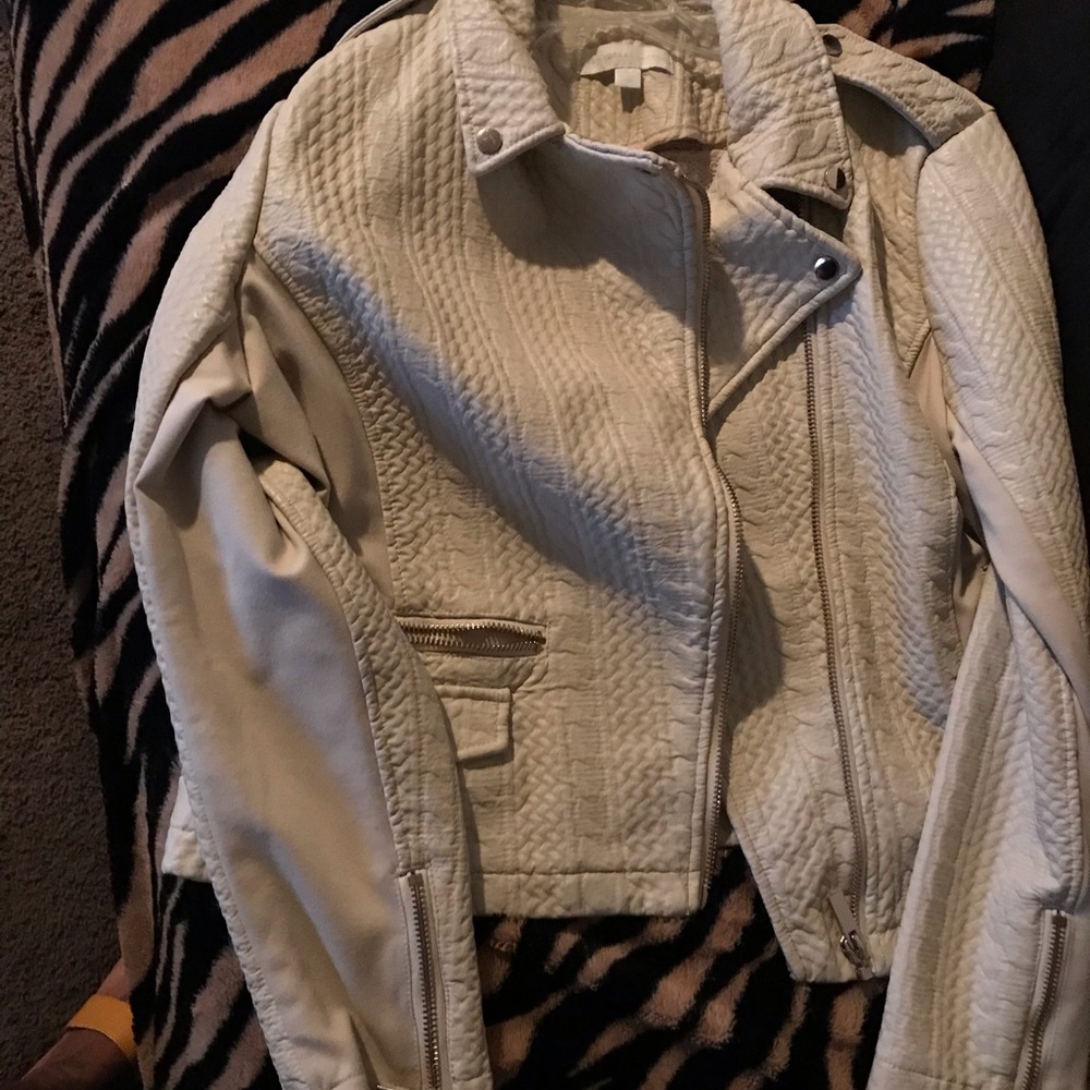 shell jacket - Picture 2 of 4